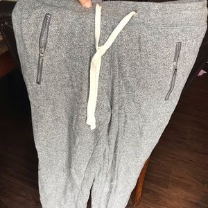Gap women’s joggers